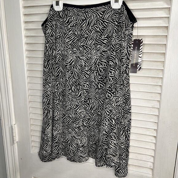 Dana Buchman Black White Zebra Print Gored Skirt Women's Size 16 Lined - Picture 1 of 4